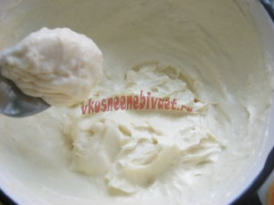 Масляной крем взбить с заварным кремом
